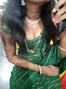 SusyBlair – webcam model profile photo Image 17