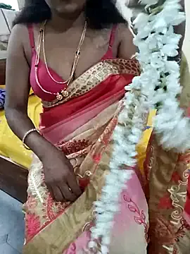 SusyBlair – webcam model profile photo Image 19