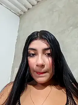 Ninilina – webcam model profile photo Image 17