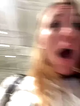 LoraDevine – webcam model profile photo Image 5