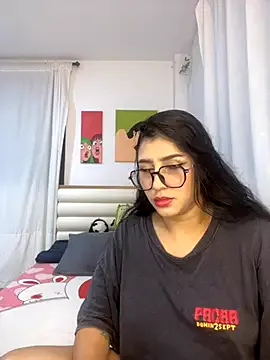 TyleneBuck – webcam model profile photo Image 5