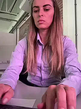 victoriaqueen2 – webcam model profile photo Image 14