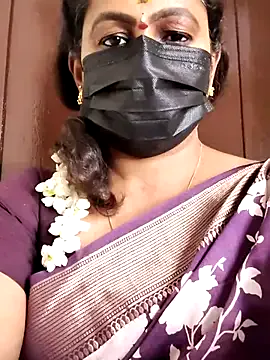 BlondeScarlettx – webcam model profile photo Image 5