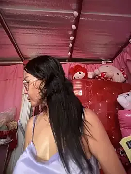 pinkys-slave – webcam model profile photo Image 2