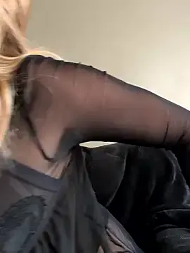 SusyBlair – webcam model profile photo Image 10