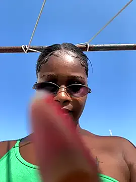 blondeangel_4u2 – webcam model profile photo Image 15