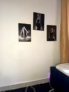 blondeangel_4u2 – webcam model profile photo Image 5