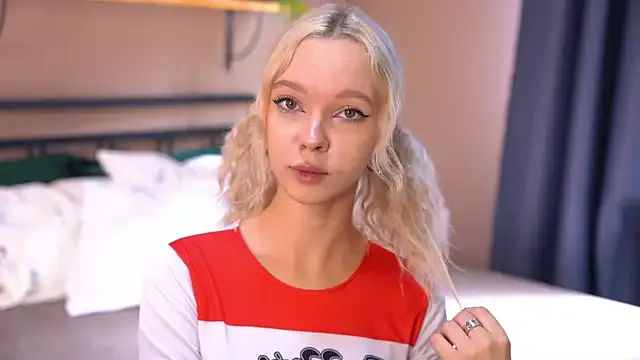 bunny_blonde – webcam model profile photo Image 17