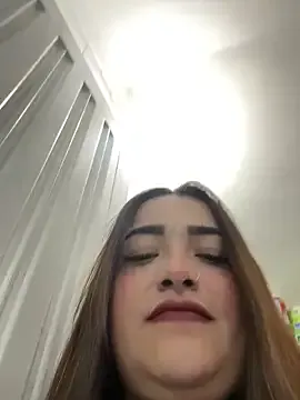 HotFox23 – webcam model profile photo Image 16