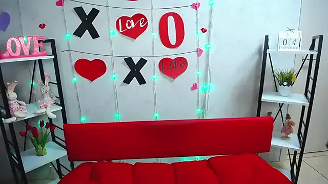 British_EmJess – webcam model profile photo Image 13