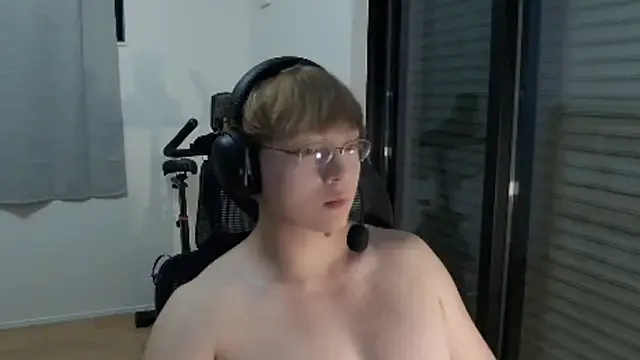 blondeangel_4u2 – webcam model profile photo Image 11