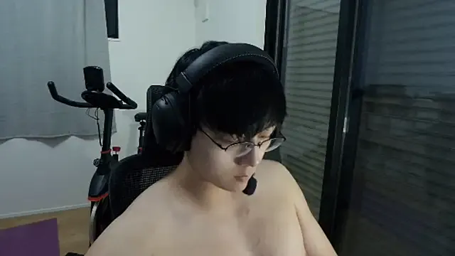 blondeangel_4u2 – webcam model profile photo Image 19