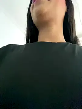 BlondeHott – webcam model profile photo Image 4