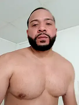 1pushman – webcam model profile photo Image 2