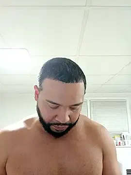 1pushman – webcam model profile photo Image 4