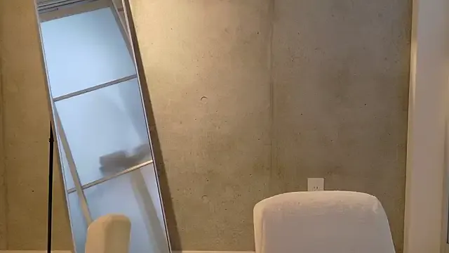 TyleneBuck – webcam model profile photo Image 3