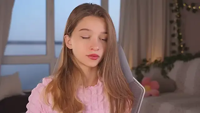 BlondeHott – webcam model profile photo Image 16