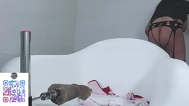 SelennaMoon – webcam model profile photo Image 13