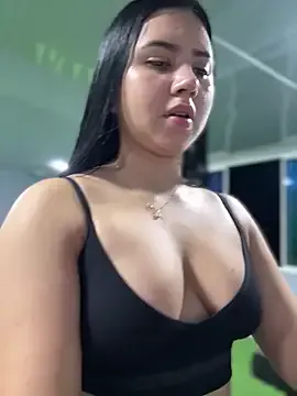 British_EmJess – webcam model profile photo Image 11