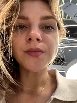 BlondeScarlettx – webcam model profile photo Image 18