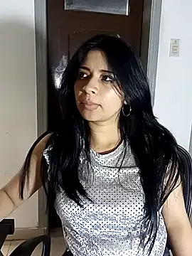 SusyBlair – webcam model profile photo Image 2