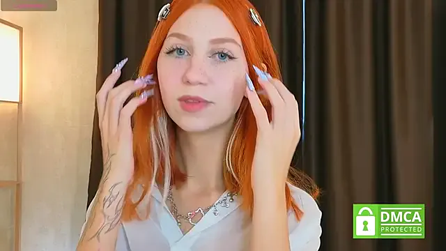 LoraDevine – webcam model profile photo Image 17