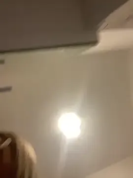 blondeangel_4u2 – webcam model profile photo Image 6