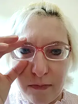 Zipper1970 – webcam model profile photo Image 19