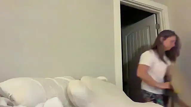 Hotforunow – webcam model profile photo Image 8