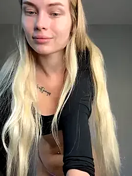 GlamGran – webcam model profile photo Image 12