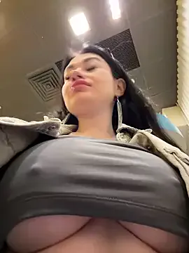 British_EmJess – webcam model profile photo Image 10