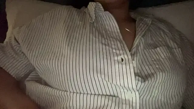 SquirtleBabyy – webcam model profile photo Image 5