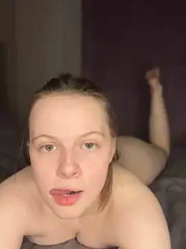 BlondeHott – webcam model profile photo Image 14