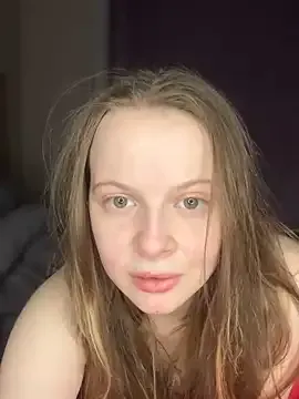 BlondeHott – webcam model profile photo Image 9