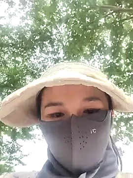 BlondeScarlettx – webcam model profile photo Image 2