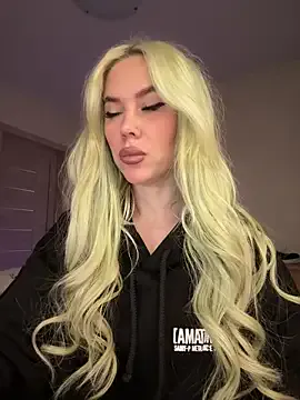 BlondeHott – webcam model profile photo Image 19