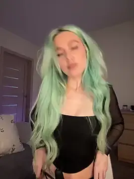 BlondeHott – webcam model profile photo Image 7