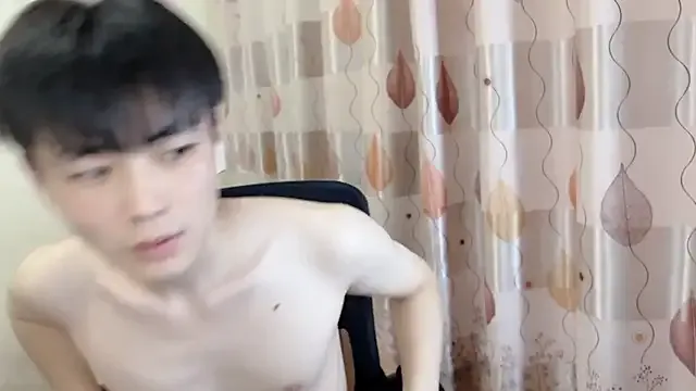 British_EmJess – webcam model profile photo Image 8