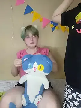 GreenEyesBlondeyUK – webcam model profile photo Image 15