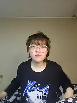 GreenEyesBlondeyUK – webcam model profile photo Image 2