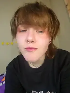 GreenEyesBlondeyUK – webcam model profile photo Image 3