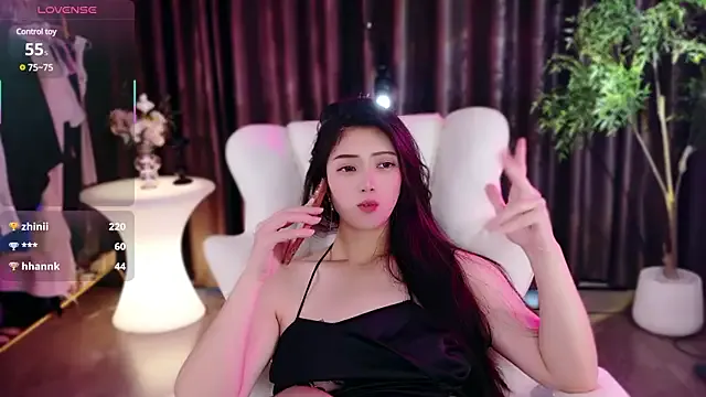 SusyBlair – webcam model profile photo Image 4