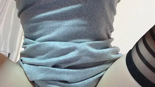 LoraDevine – webcam model profile photo Image 5