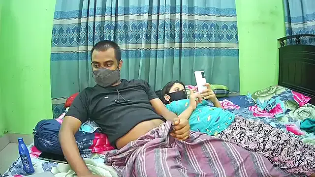 British_EmJess – webcam model profile photo Image 14