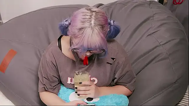 Girlaa – webcam model profile photo Image 11