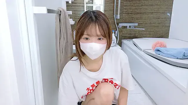 LoraDevine – webcam model profile photo Image 11