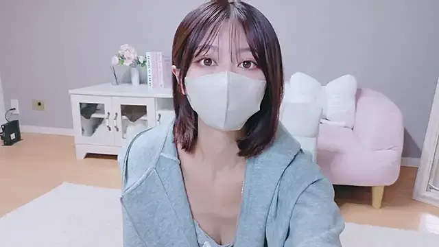 Hanna_Blondee – webcam model profile photo Image 12