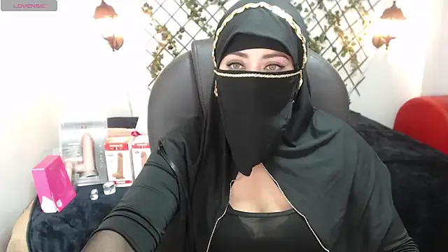 LeiaStone – webcam model profile photo Image 12