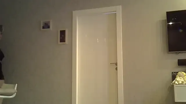 Loli_Belle – webcam model profile photo Image 11