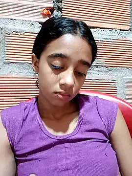 BlondeHott – webcam model profile photo Image 9